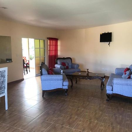 2 Queen Bed Apartment With Smart Tv ,Wifi Y Luz Las 24 Horas คาราวากวา ภายนอก รูปภาพ